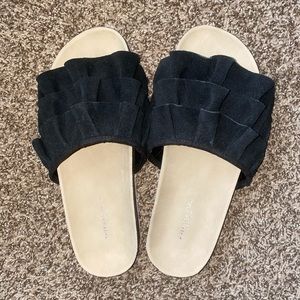 american eagle slip on sandals